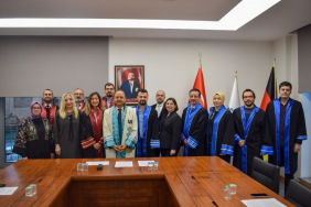 Beykoz akademisyenleri yeni ünvanları taçlandırdı