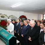 Beykoz başkan yardımcısı babasını son yolculuğuna uğurladı